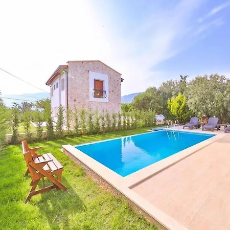 çukurbağ köyünde 4 tane villa Appartement Kaş